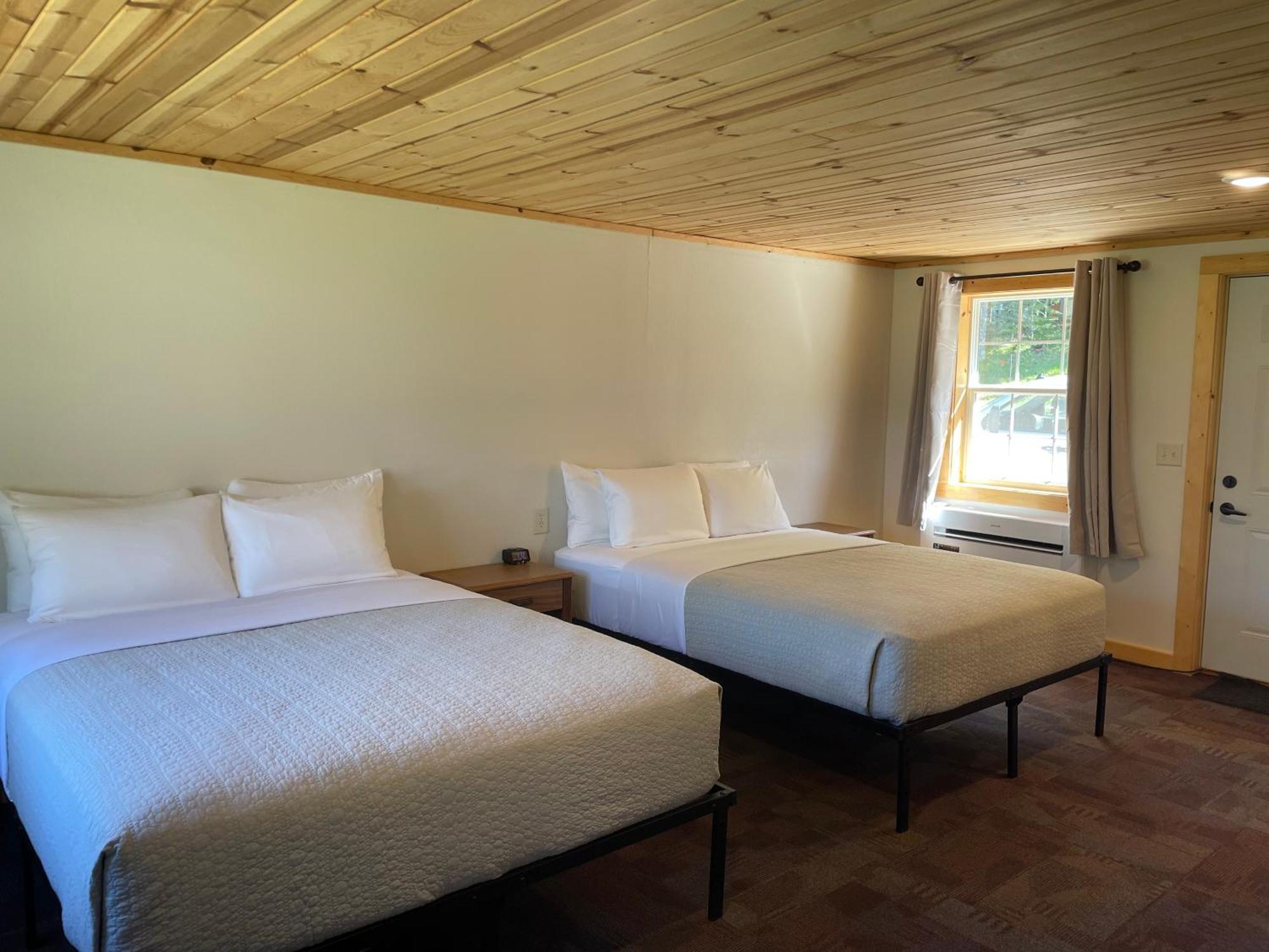 Hanging Horn Lakeside Resort Moose Lake ภายนอก รูปภาพ