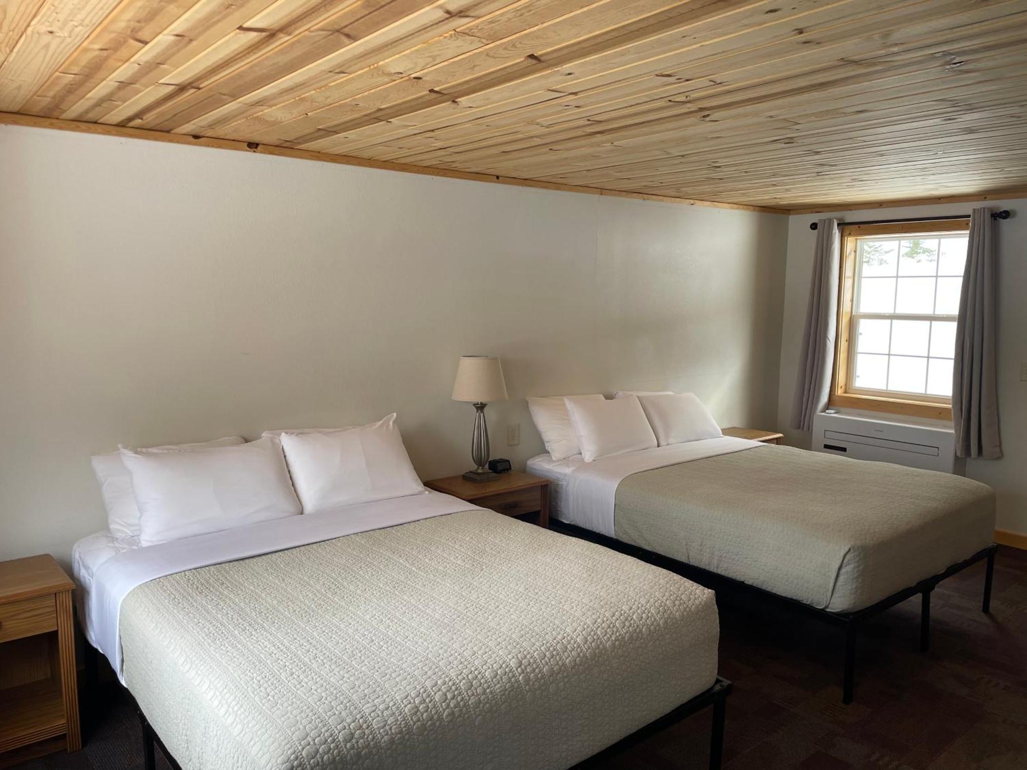Hanging Horn Lakeside Resort Moose Lake ภายนอก รูปภาพ