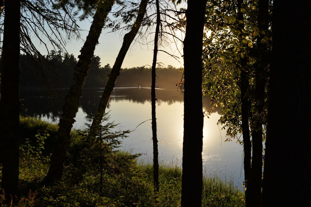 Hanging Horn Lakeside Resort Moose Lake ภายนอก รูปภาพ